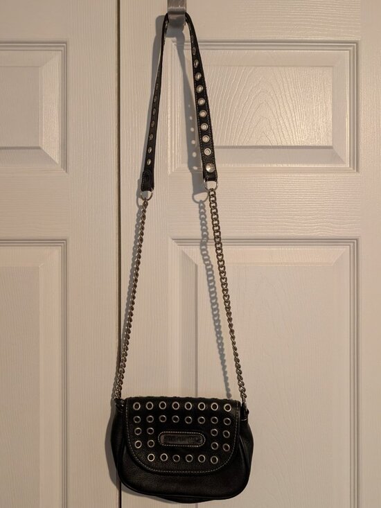 Harley-Davidson Handbags - Harley-Davidson Black Leather Grommet Crossbody Bag Chain Strap Moto Purse